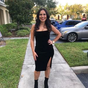 Meet your Posher, Liz